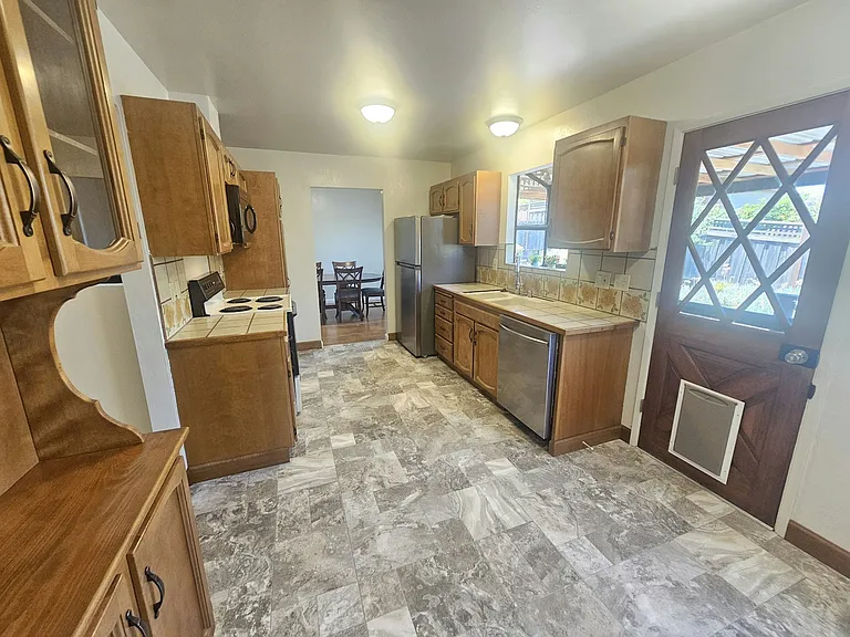 3152 Huntington Ct — Photo 12