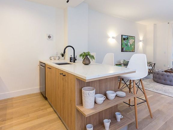 4th image of 25 Bruckner Blvd #4SA