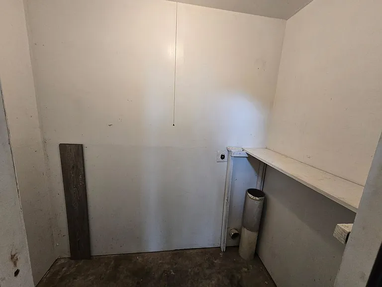 204 County Road 2877 — Photo 14