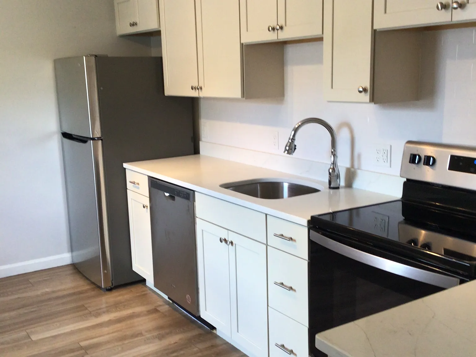1 bed, $1,800 — Photo 2