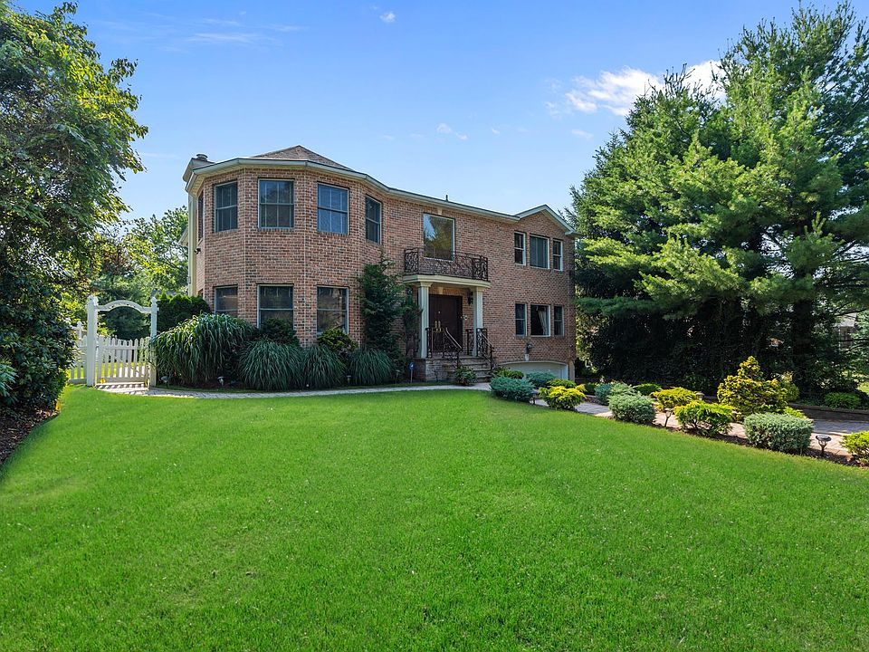 41 Ridge Dr E, Roslyn, NY 11576 Zillow