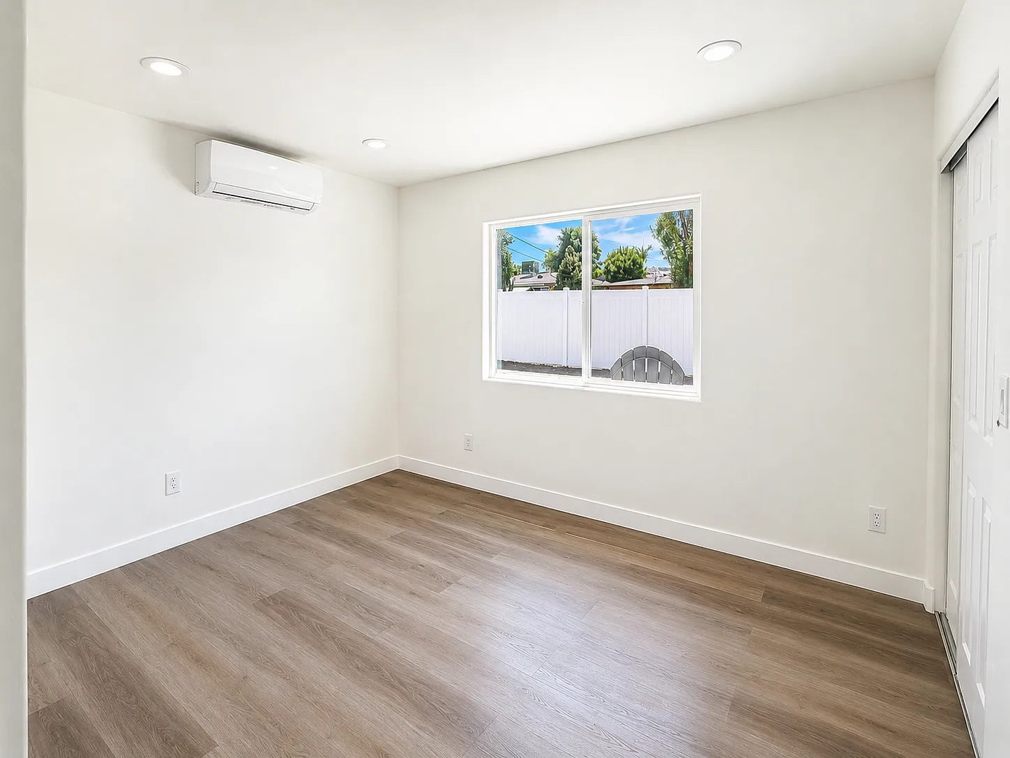 2 bed, 1014 sqft, $2,650 — Photo 3