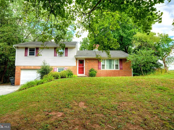 319 E 9th Ave, Collegeville, PA 19426