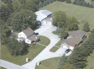 4051 Town Hall Rd, Belvidere, IL 61008