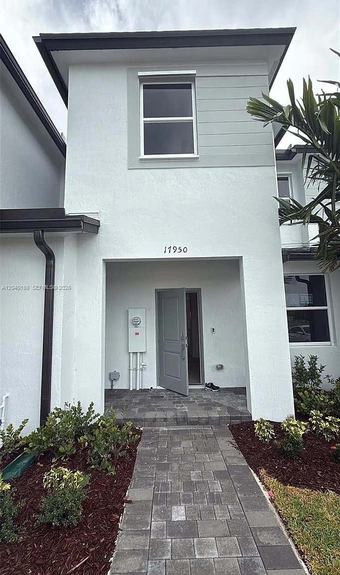 17950 SW 357th Ter — Photo 1