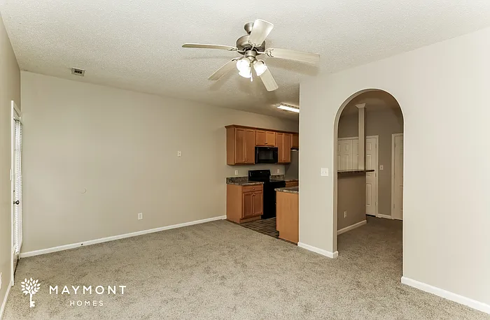 6540 Capitol Knl — Photo 5