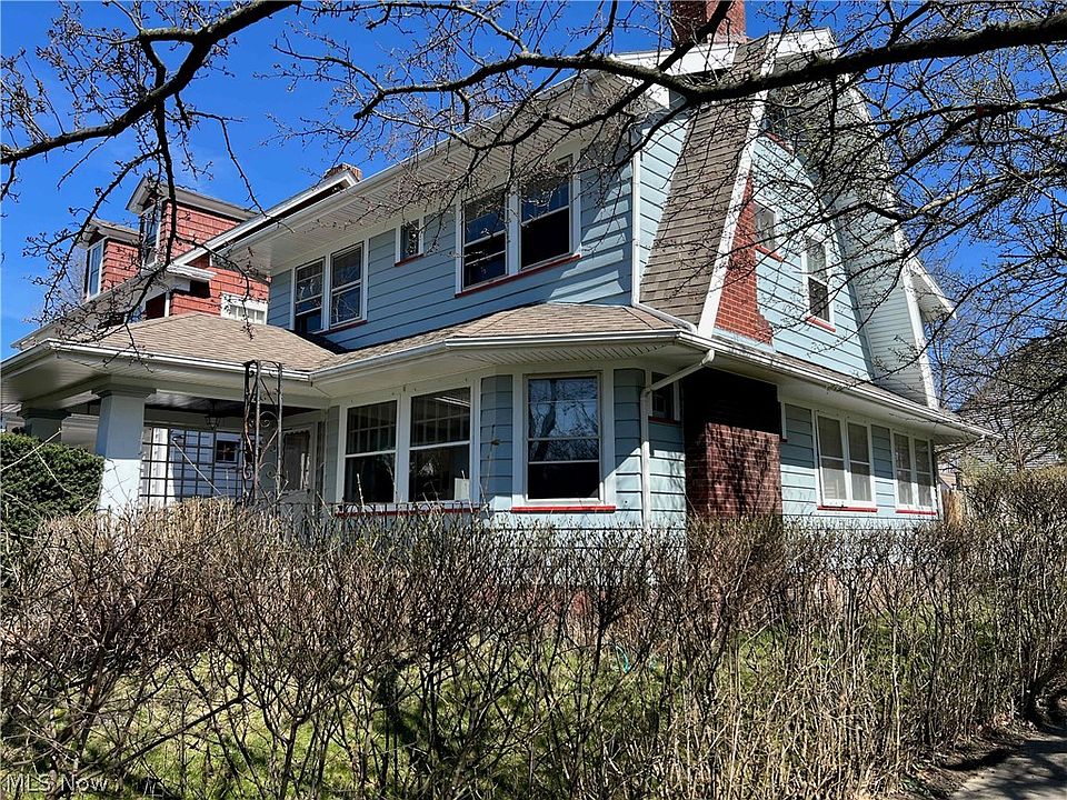 1st image of 2261 Cottage Grove Dr