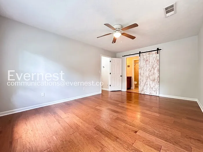 2219 Heritage Trace Dr — Photo 15