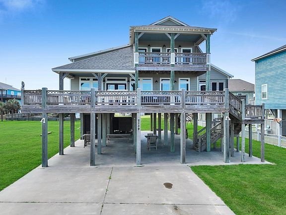 3rd image of 2139 Gulf Dr