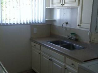 51 S Parkwood Ave, Pasadena, CA 91107