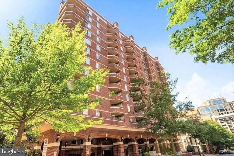 1st image of 1276 N Wayne St APT 1000
