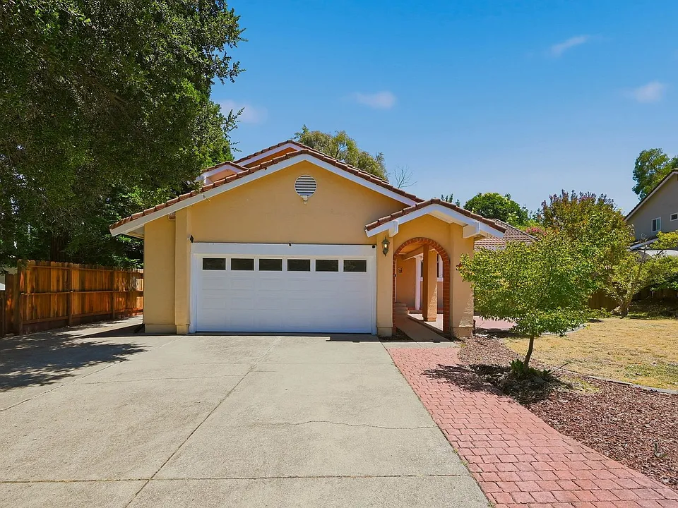 25 Miwok Ct