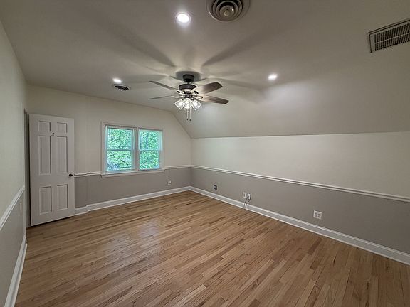 5th image of 8 E Seminary Ave #2