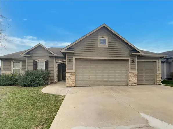 927 NW Scenic Dr, Grain Valley, MO 64029