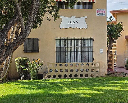 4th image of 1855 S Victoria Ave #1 & 2