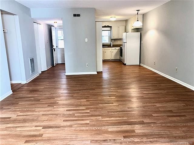 1st image of 11701 Shandon Cres