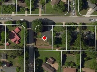 2121 Griffith Dr NW, Huntsville, AL 35810