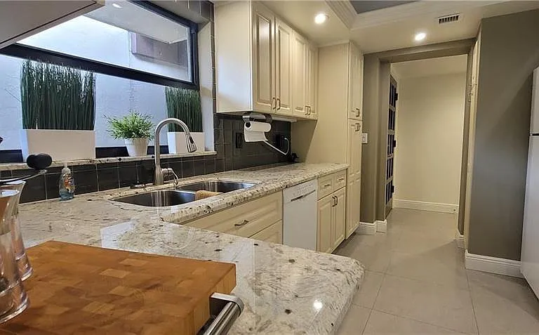6010 S Falls Circle Dr #423 — Photo 10