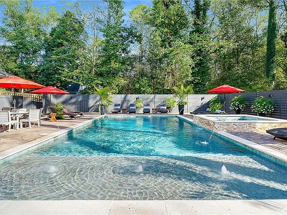 3rd image of 8380 Berkley Rdg