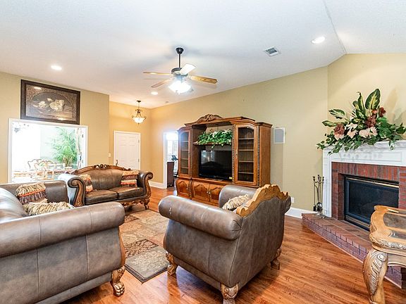 5th image of 109 Barrondale Ct