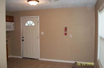 4th image of 517 Saint Dorothy Dr