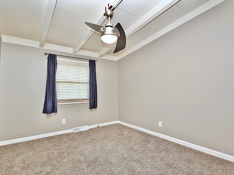 401 Scaleybark Rd — Photo 18
