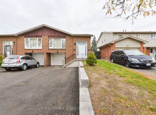 3980 Midhurst Ln, Mississauga, ON L4Z 1C7