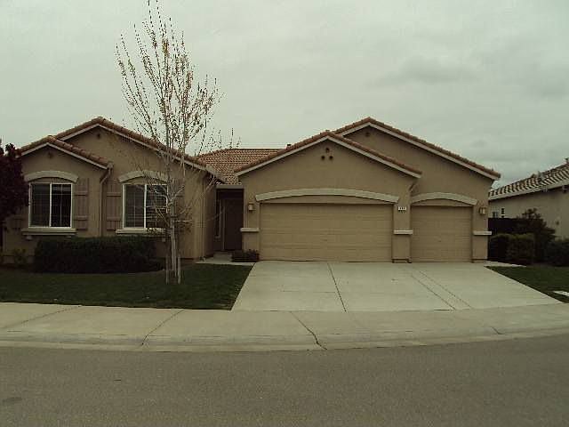 1st image of 225 Kinloch Ct