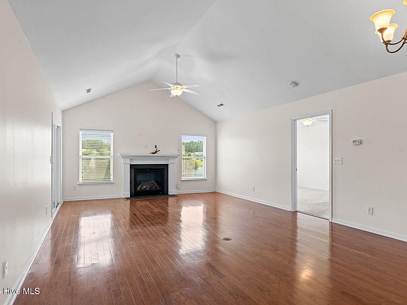 5th image of 770 Heather Glen Lane