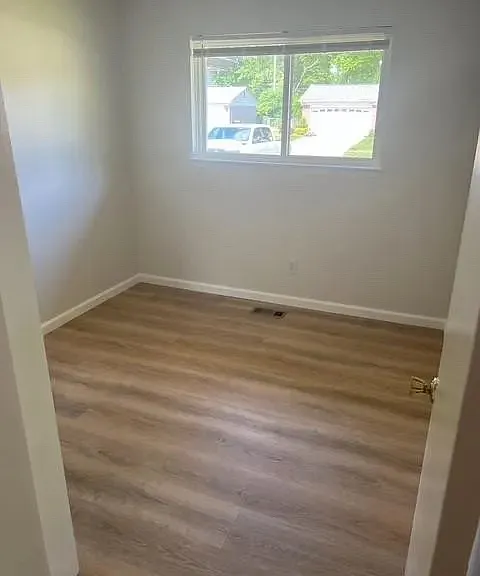 29920 Marshall St — Photo 11