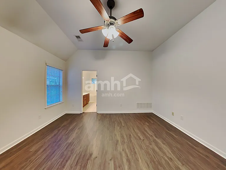1679 Farkleberry Dr — Photo 7