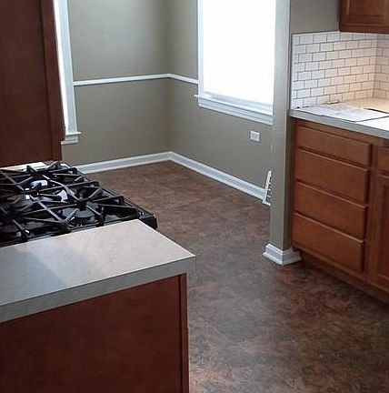 4th image of 611 Tuxedo Ave