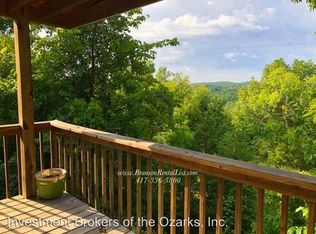 214 Bristol Rd, Walnut Shade, MO 65771