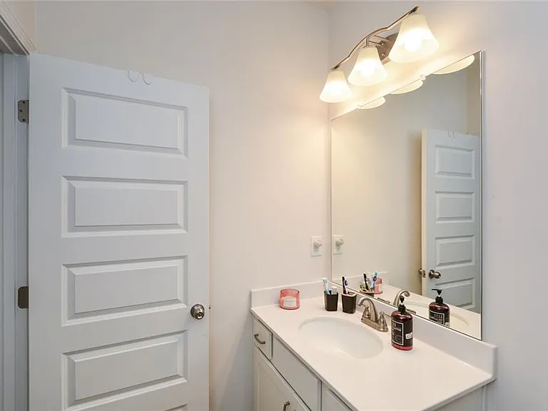 2610 Ravencliff Dr — Photo 31