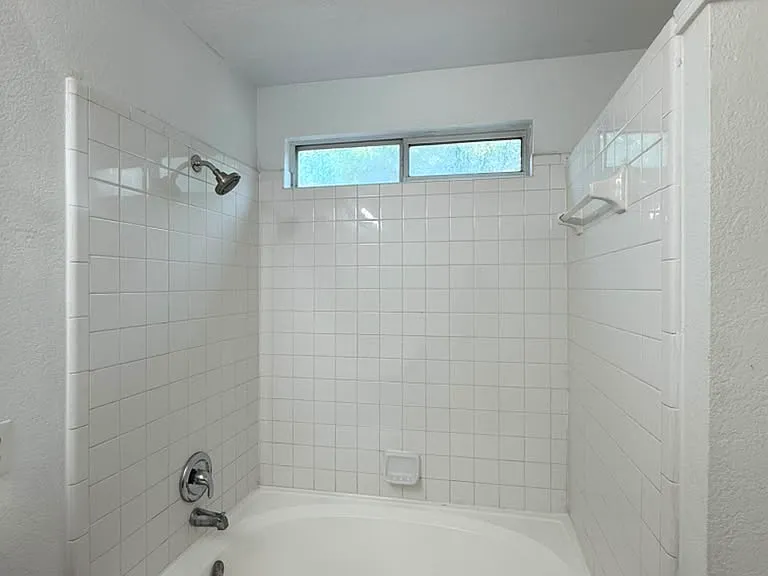 418 Golden Walk — Photo 12