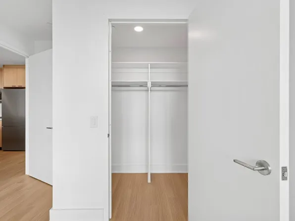 499 President Street image 12 of 37