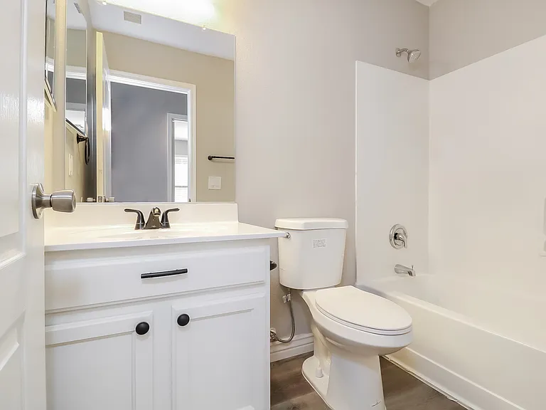 12424 W San Miguel Ave — Photo 9