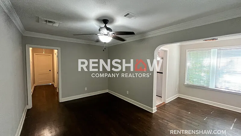 2 bed, 1.0 bath, 820 sqft, $1,300 — Photo 3