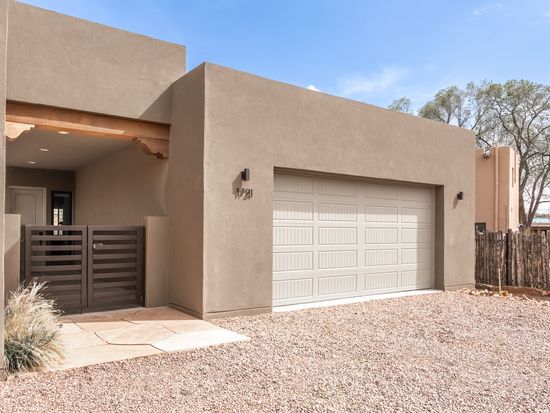 1721 Callejon Melinda, Santa Fe, NM 87501