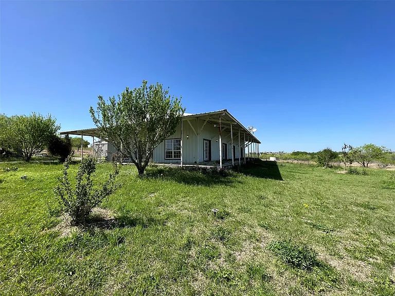 333 County Road 497 — Photo 3