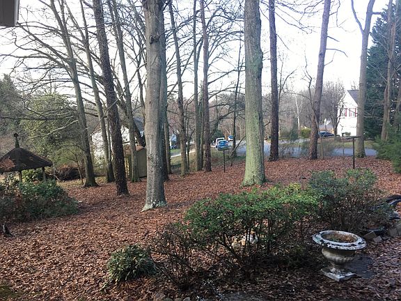 2nd image of 1135 Piedmont Pl