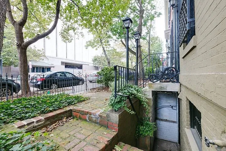 113 C St SE #1 — Photo 26