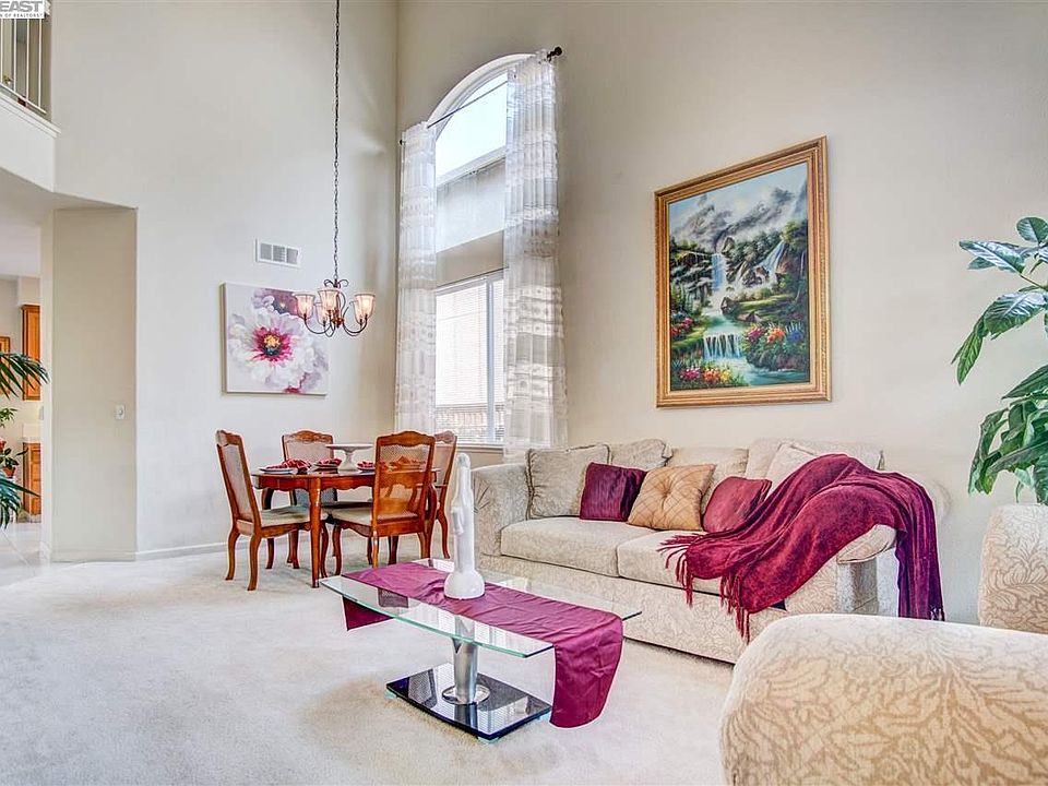 1st image of 721 Matoza Ln