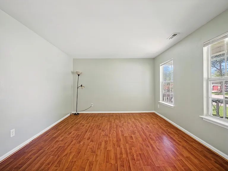 3117 White Tail Ct — Photo 6