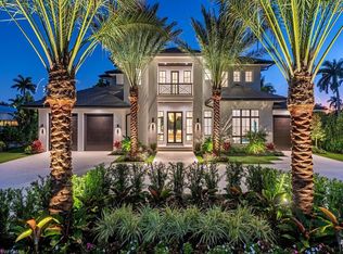 480 Spinnaker Dr, Naples, FL 34102