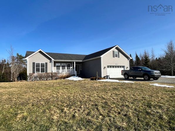 60 Kristin Ct, Mira Road, NS B1M 1C5