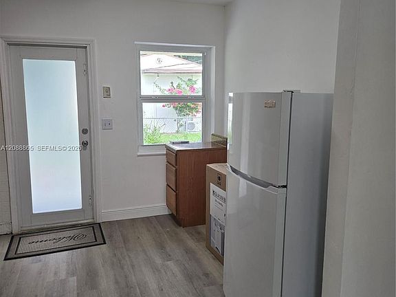 4th image of 2137 SW 59th Ave #2137
