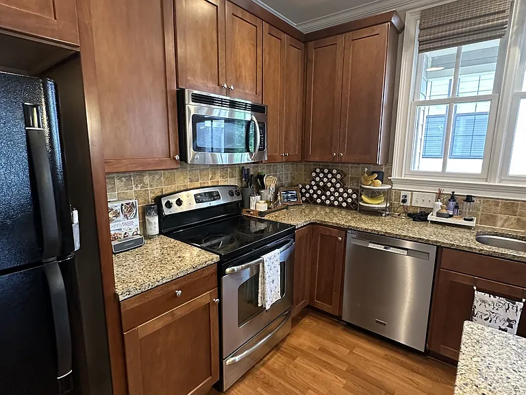 2114 Acklen Ave #305 — Photo 6