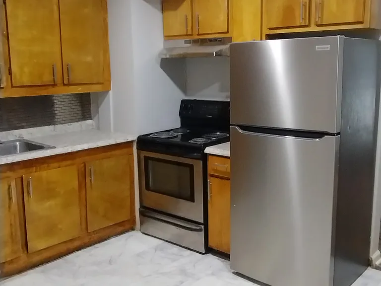 1725 Atlantic Ave — Photo 1