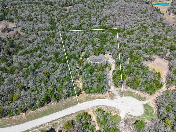 4th image of 295 Hidden Hill Ln